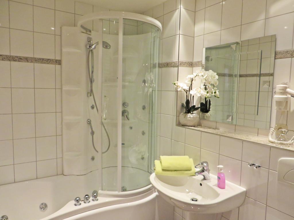 Hotel Roseneck Hagenow Quarto foto