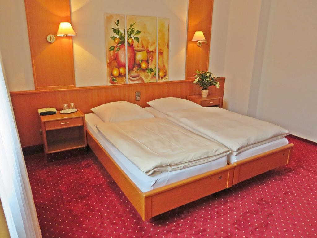 Hotel Roseneck Hagenow Quarto foto